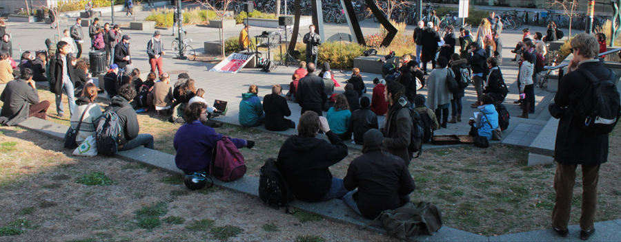 Students gather in James Square for the event. (Remi Lu / McGill Tribune)