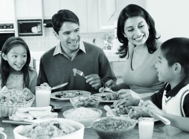 Eating more meals with the family could improve teens’ psychological and mental stability. (multivu.prnewswire.com.jpg)